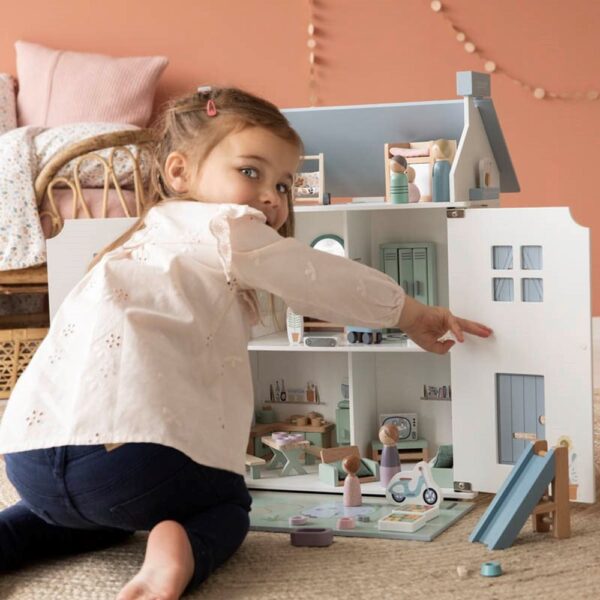 Little Dutch -Doll's House - Image 3